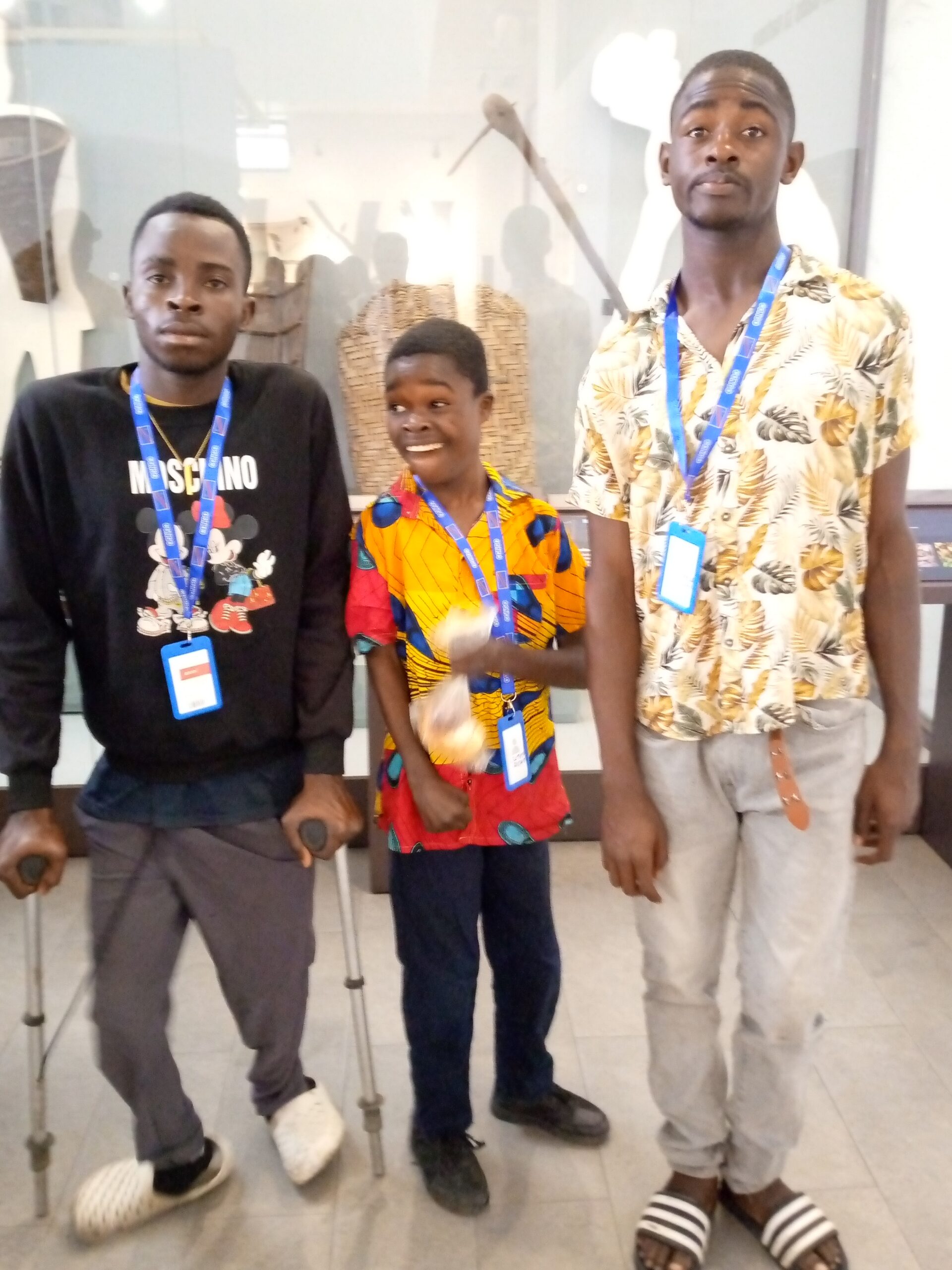 Randonnée solidaire : une journée de découverte avec nos enfants et jeunes handicapés à la musée nationale de Kinshasa.